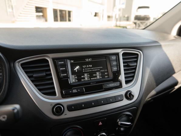 Hyundai Solaris II с пробегом 2019 года, цена 1 496 000 рублей, 87111 км, седан, Автокод Объявления