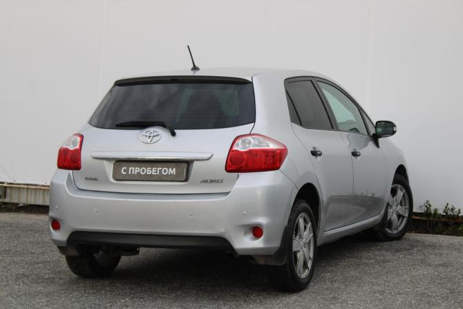 Toyota Auris I Рестайлинг с пробегом 2011 года, цена 939 000 рублей, 171000 км, хэтчбек, Автокод Объявления