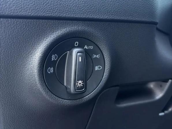 Skoda Karoq I с пробегом 2021 года, цена 2 099 000 рублей, 144036 км, внедорожник, Автокод Объявления