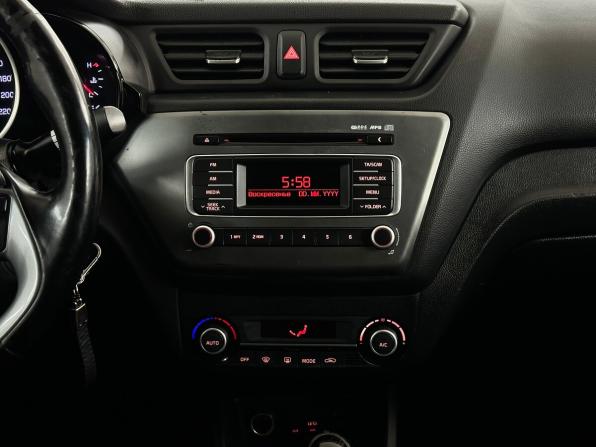 Kia Rio III Рестайлинг с пробегом 2017 года, цена 899 000 рублей, 149660 км, седан, Автокод Объявления