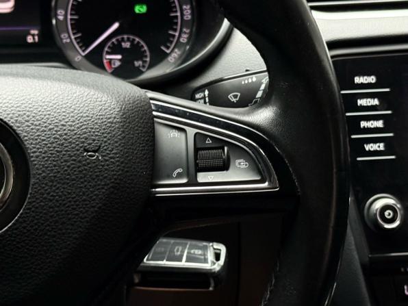 Skoda Octavia III (A7) с пробегом 2017 года, цена 1 829 000 рублей, 189955 км, лифтбек, Автокод Объявления