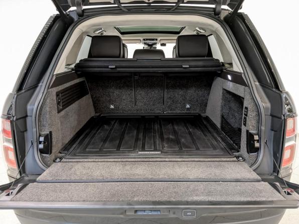 Land Rover Range Rover IV Рестайлинг с пробегом 2021 года, цена 7 695 000 рублей, 88070 км, внедорожник, Автокод Объявления