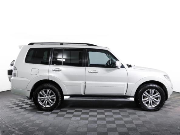 Mitsubishi Pajero IV Рестайлинг 2 с пробегом 2015 года, цена 2 690 000 рублей, 195814 км, внедорожник, Автокод Объявления