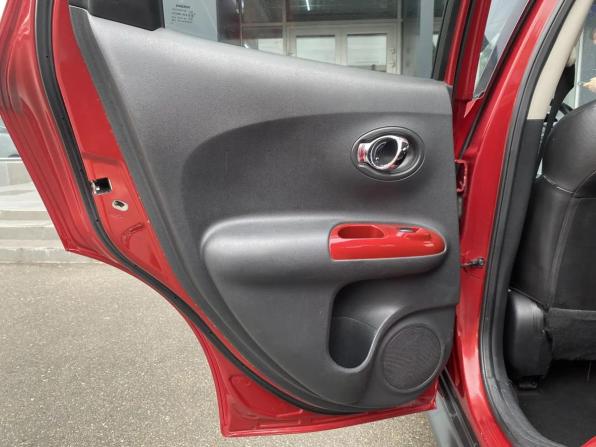 Nissan Juke I с пробегом 2012 года, цена 985 000 рублей, 120000 км, внедорожник, Автокод Объявления