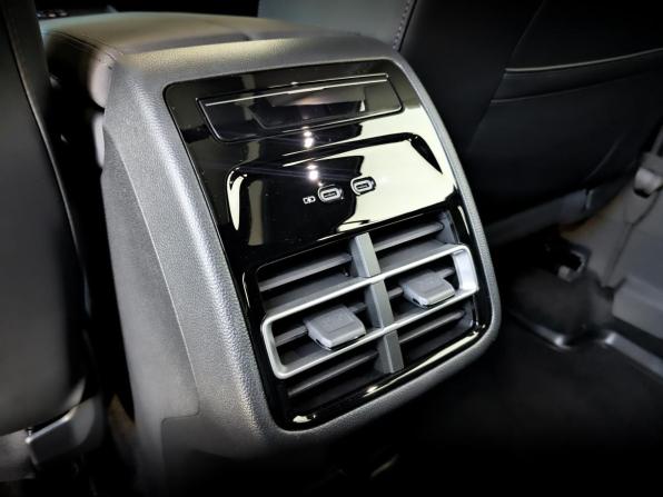 Volkswagen Tiguan III (China Market) с пробегом 2026 года, цена 4 750 000 рублей, 989 км, внедорожник, Автокод Объявления