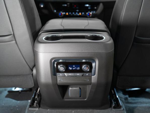 Новый Chevrolet Tahoe V Рестайлинг 2025 года, цена 14 690 000 рублей, внедорожник, Автокод Объявления