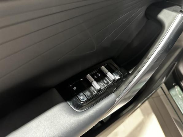 Geely Atlas II с пробегом 2024 года, цена 3 027 000 рублей, 11000 км, внедорожник, Автокод Объявления