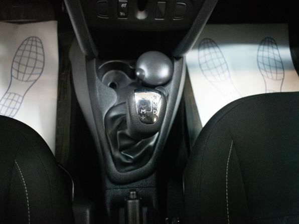 Renault Sandero II с пробегом 2015 года, цена 584 000 рублей, 268000 км, хэтчбек, Автокод Объявления