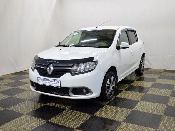 Купить Renault Sandero В России