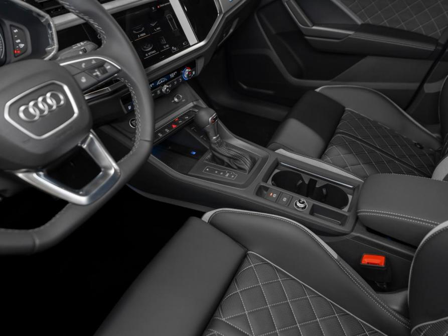 Audi Q3 II (F3) Москва  - изображение 14