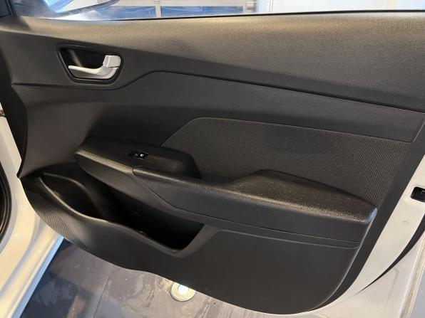 Hyundai Solaris II Рестайлинг с пробегом 2020 года, цена 1 734 000 рублей, 289908 км, седан, Автокод Объявления