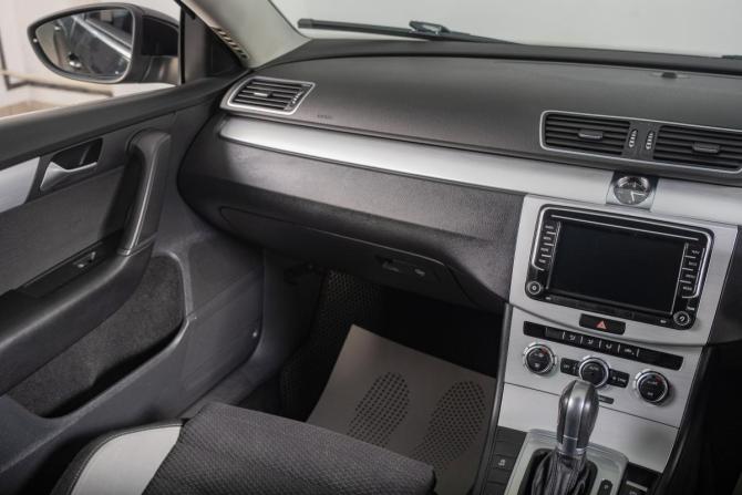 Volkswagen Passat B7 с пробегом 2014 года, цена 1 349 000 рублей, 81000 км, универсал, Автокод Объявления
