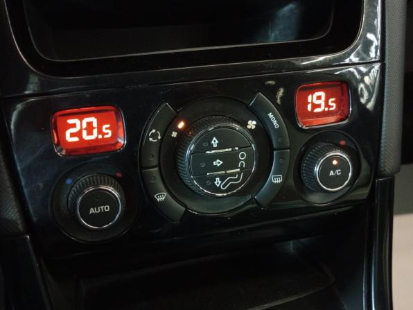Peugeot 308 I Рестайлинг с пробегом 2012 года, цена 460 000 рублей, 182524 км, хэтчбек, Автокод Объявления