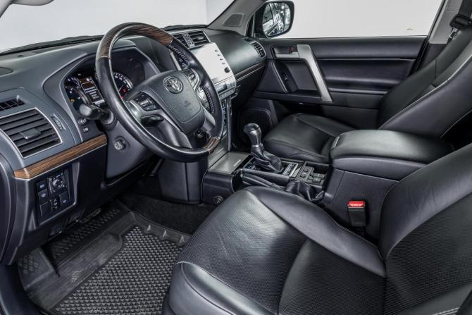 Toyota Land Cruiser Prado 150 Series Рестайлинг 3 с пробегом 2021 года, цена 6 000 000 рублей, 97143 км, внедорожник, Автокод Объявления
