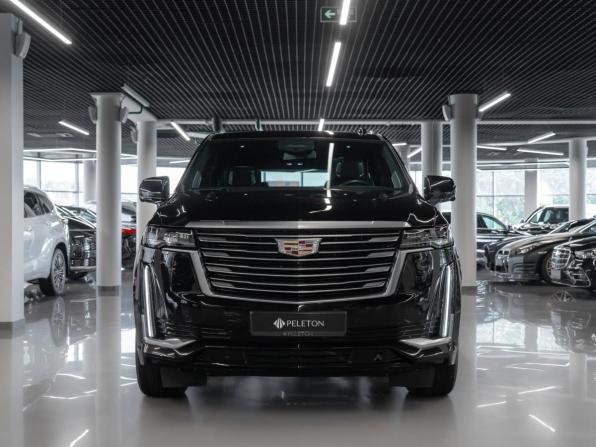 Cadillac Escalade V с пробегом 2023 года, цена 12 400 000 рублей, 17973 км, внедорожник, Автокод Объявления