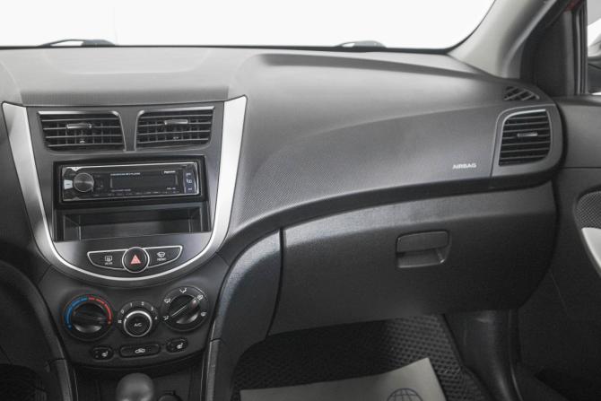 Hyundai Solaris I с пробегом 2013 года, цена 929 000 рублей, 89000 км, седан, Автокод Объявления