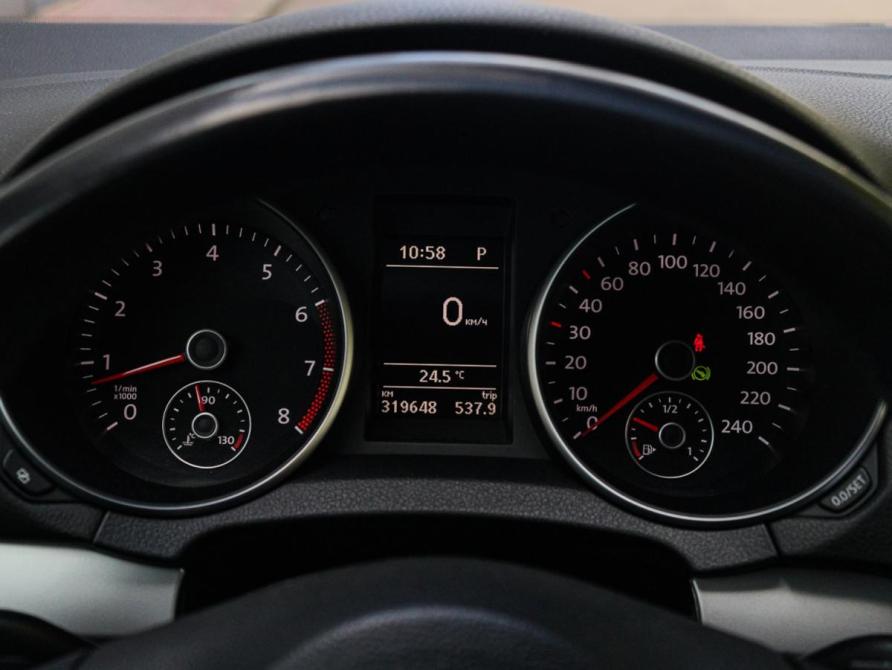 Volkswagen Golf VI Москва  - изображение 17