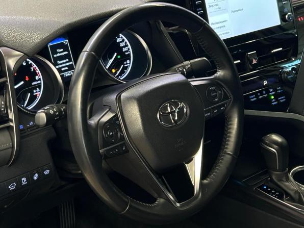 Toyota Camry VIII (XV70) Рестайлинг с пробегом 2021 года, цена 3 110 000 рублей, 72000 км, седан, Автокод Объявления