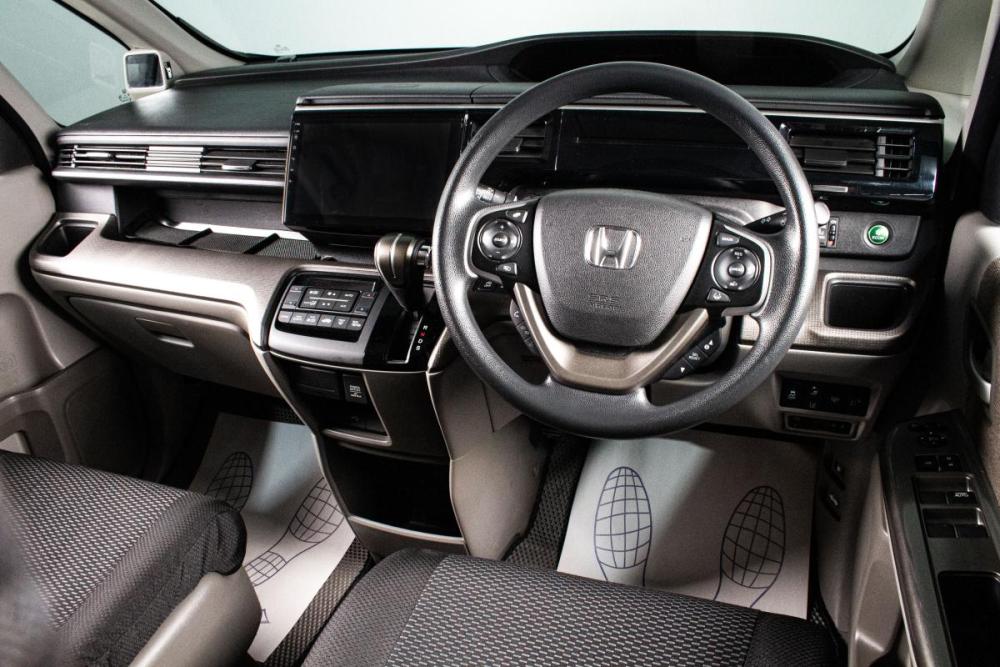 Honda Stepwgn V Сургут  - изображение 12