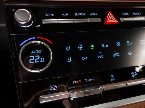 Hyundai Santa Fe V (MX5) с пробегом 2026 года, цена 5 240 000 рублей, 5490 км, внедорожник, Автокод Объявления