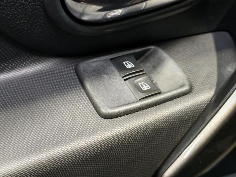 Renault Logan II Курск  - изображение 16
