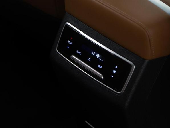 Changan CS95 I Рестайлинг 2 с пробегом 2023 года, цена 3 099 055 рублей, 24823 км, внедорожник, Автокод Объявления