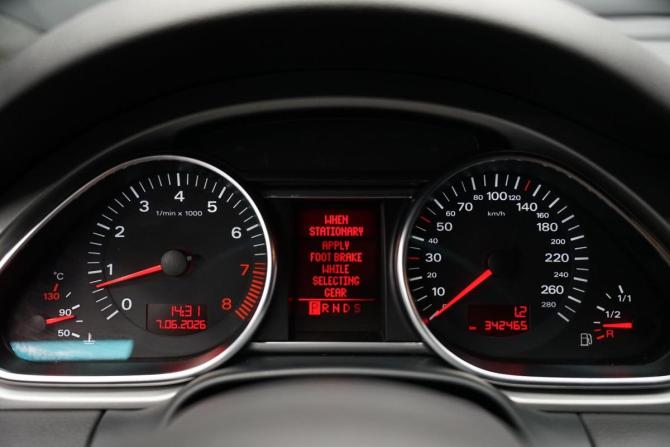 Audi Q7 I (4L) с пробегом 2007 года, цена 1 240 000 рублей, 345000 км, внедорожник, Автокод Объявления