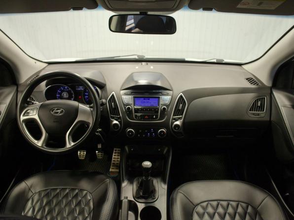 Hyundai ix35 I с пробегом 2012 года, цена 1 140 000 рублей, 209748 км, внедорожник, Автокод Объявления