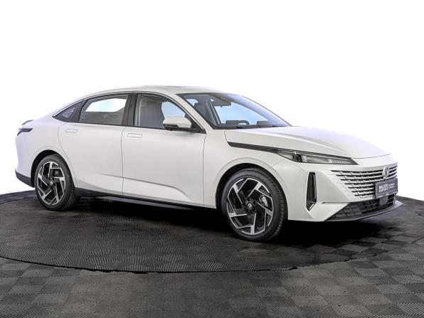 Changan Lamore с пробегом 2024 года, цена 2 319 000 рублей, 178 км, седан, Автокод Объявления