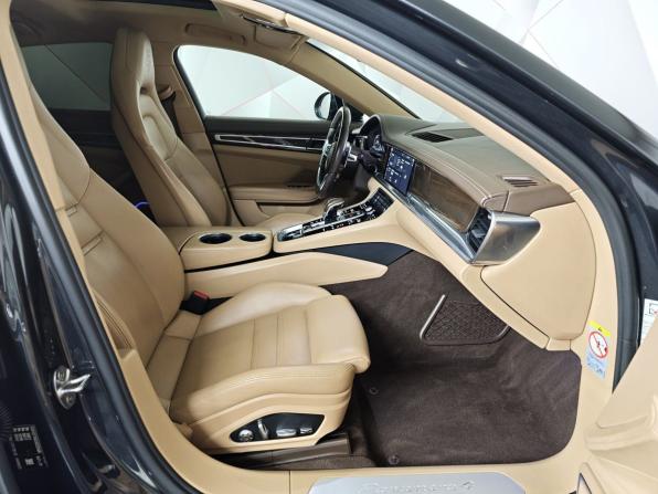 Porsche Panamera II с пробегом 2017 года, цена 4 995 000 рублей, 124511 км, лифтбек, Автокод Объявления