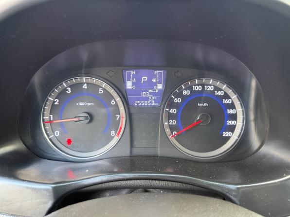 Hyundai Solaris I Рестайлинг с пробегом 2015 года, цена 599 000 рублей, 255000 км, хэтчбек, Автокод Объявления