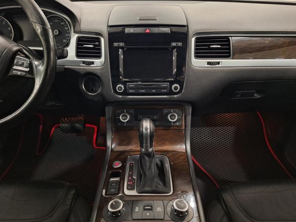 Volkswagen Touareg II с пробегом 2014 года, цена 1 950 000 рублей, 236609 км, внедорожник, Автокод Объявления