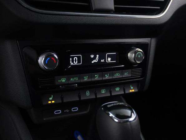 Skoda Rapid II с пробегом 2021 года, цена 1 777 444 рубля, 89629 км, лифтбек, Автокод Объявления