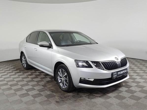 Skoda Octavia III (A7) Рестайлинг с пробегом 2018 года, цена 1 585 000 рублей, 102419 км, лифтбек, Автокод Объявления