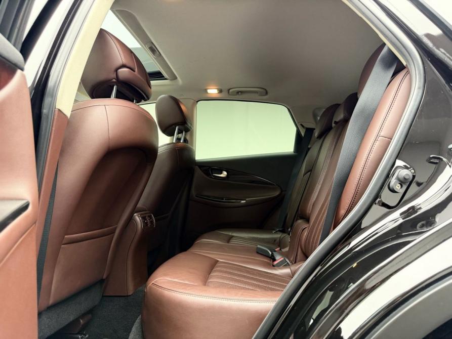 Infiniti QX50 I Москва  - изображение 11