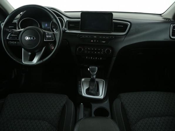 Kia Ceed III с пробегом 2019 года, цена 1 615 000 рублей, 124800 км, универсал, Автокод Объявления