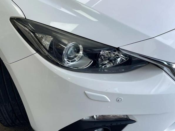 Mazda 3 III (BM) с пробегом 2014 года, цена 1 325 000 рублей, 64231 км, седан, Автокод Объявления