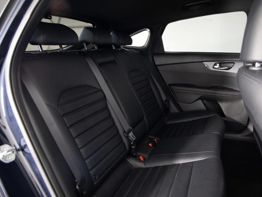 Kia K3 II Санкт-Петербург  - изображение 13
