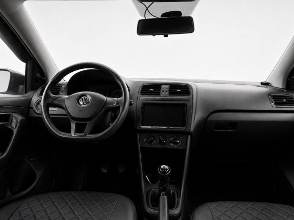 Volkswagen Polo V Рестайлинг с пробегом 2018 года, цена 825 000 рублей, 225745 км, седан, Автокод Объявления