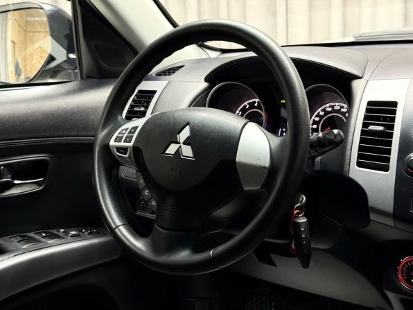 Mitsubishi Outlander II Рестайлинг с пробегом 2010 года, цена 1 129 000 рублей, 213000 км, внедорожник, Автокод Объявления