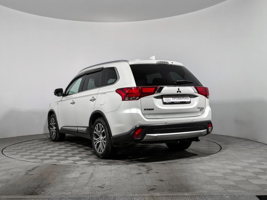 Mitsubishi Outlander III Рестайлинг 2 Санкт-Петербург  - изображение 7