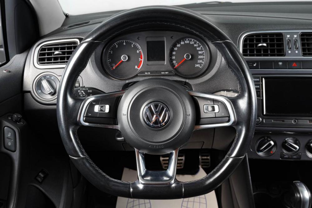 Volkswagen Polo V Рестайлинг Тюмень  - изображение 14