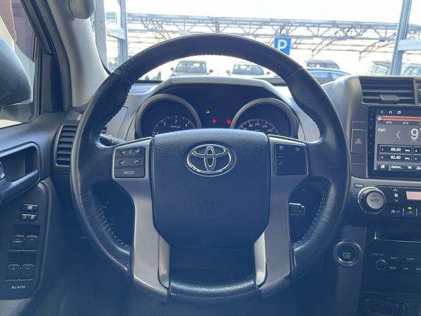 Toyota Land Cruiser Prado 150 Series с пробегом 2011 года, цена 2 760 000 рублей, 219000 км, внедорожник, Автокод Объявления