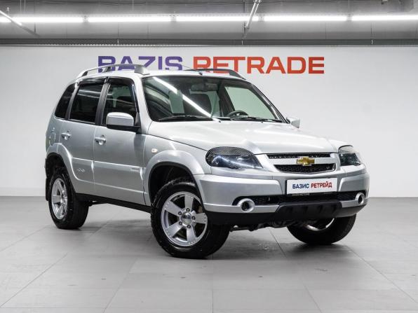 Chevrolet Niva I Рестайлинг с пробегом 2018 года, цена 899 000 рублей, 43250 км, внедорожник, Автокод Объявления