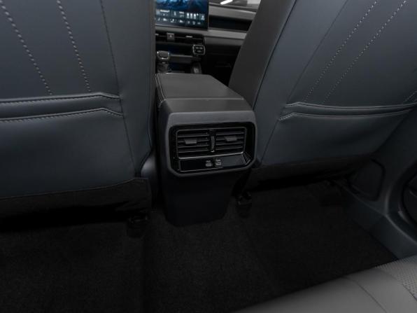 Toyota RAV4 VI (XA60) с пробегом 2026 года, цена 4 500 000 рублей, 30 км, внедорожник, Автокод Объявления