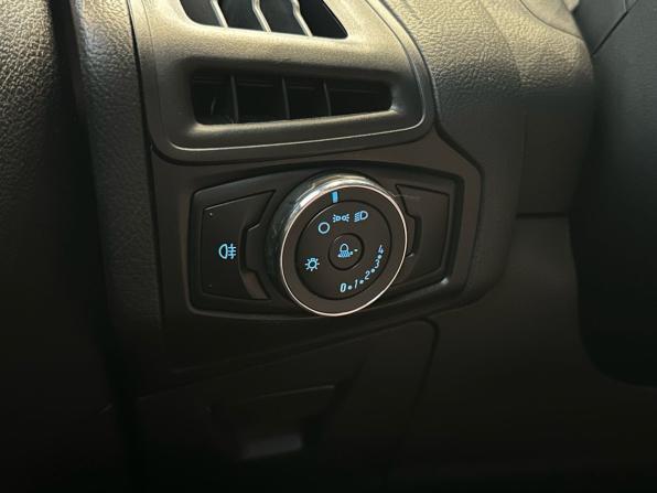 Ford Focus III с пробегом 2012 года, цена 799 990 рублей, 176123 км, хэтчбек, Автокод Объявления