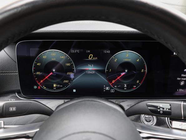 Mercedes-Benz E-Класс V (W213 S213 C238) Рестайлинг с пробегом 2021 года, цена 3 398 000 рублей, 135429 км, седан, Автокод Объявления