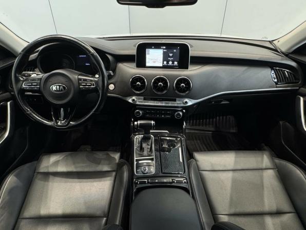 Kia Stinger I с пробегом 2018 года, цена 2 590 000 рублей, 73255 км, лифтбек, Автокод Объявления