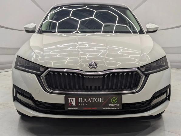 Skoda Octavia IV (A8) с пробегом 2021 года, цена 2 249 000 рублей, 98121 км, лифтбек, Автокод Объявления