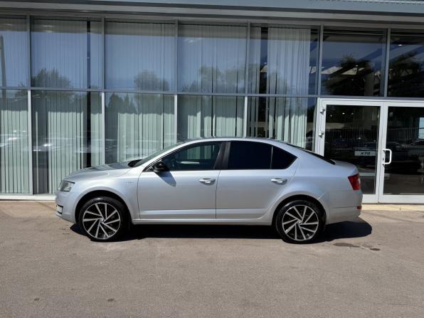 Skoda Octavia III (A7) с пробегом 2017 года, цена 1 399 000 рублей, 243762 км, лифтбек, Автокод Объявления